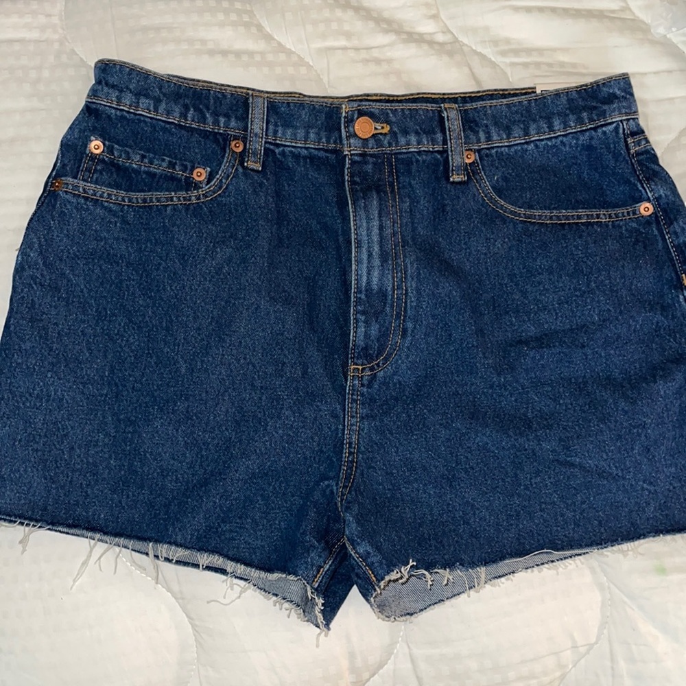 Pink High-Waisted Cut Off Shorts